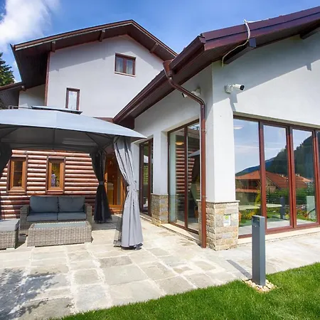 Mountain Hill Luxury Madzhare