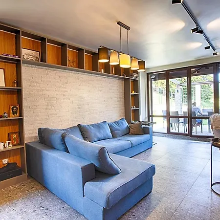 Mountain Hill Luxury * Madzhare