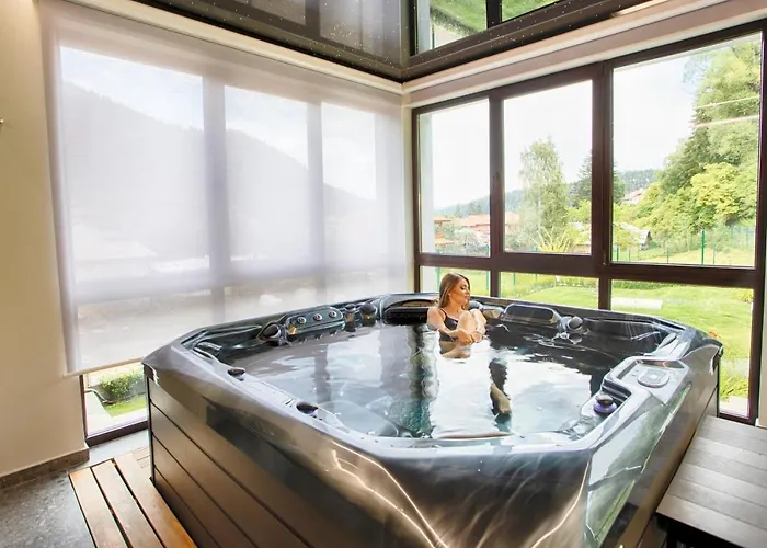 Willa Mountain Hill Luxury *